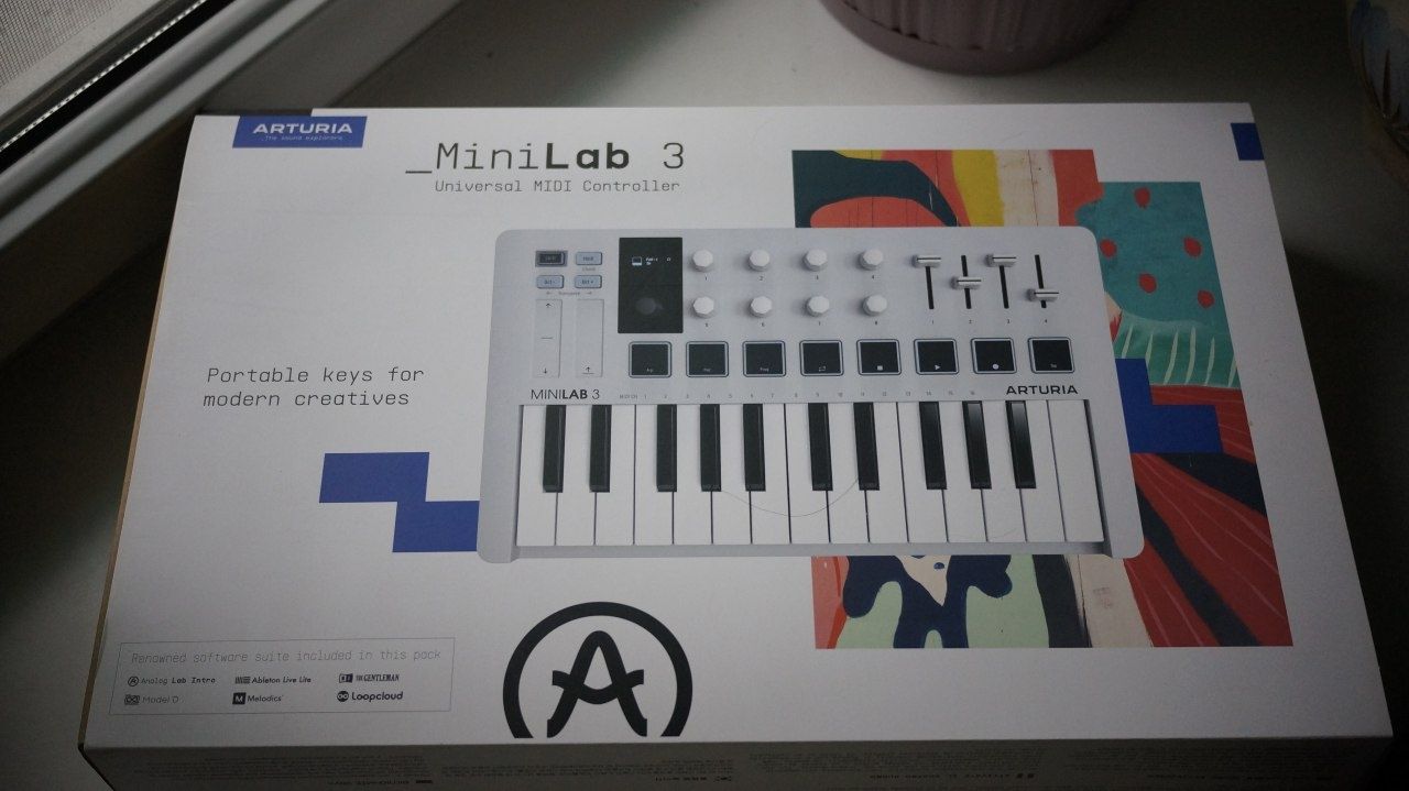 Midi-клавиатура ARTURIA MiniLab 3