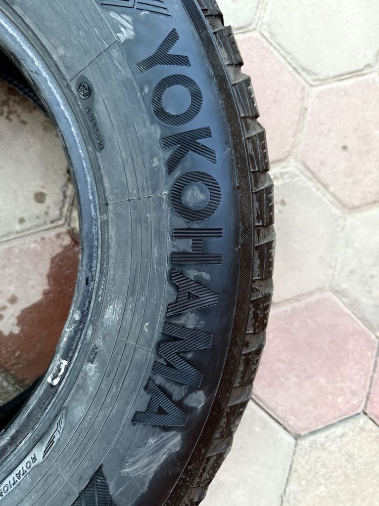 Yokohama iceGUARD iG65 265/65 R17 |