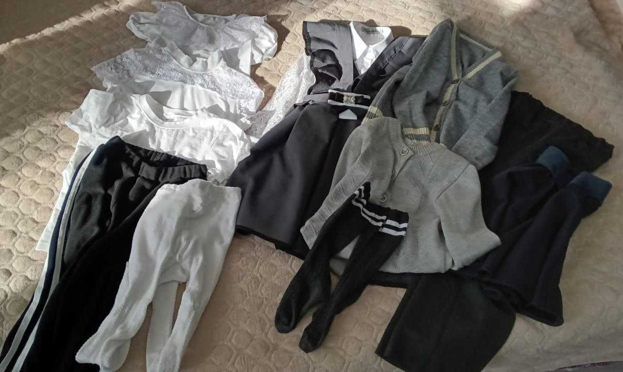 Продам детские вещи
