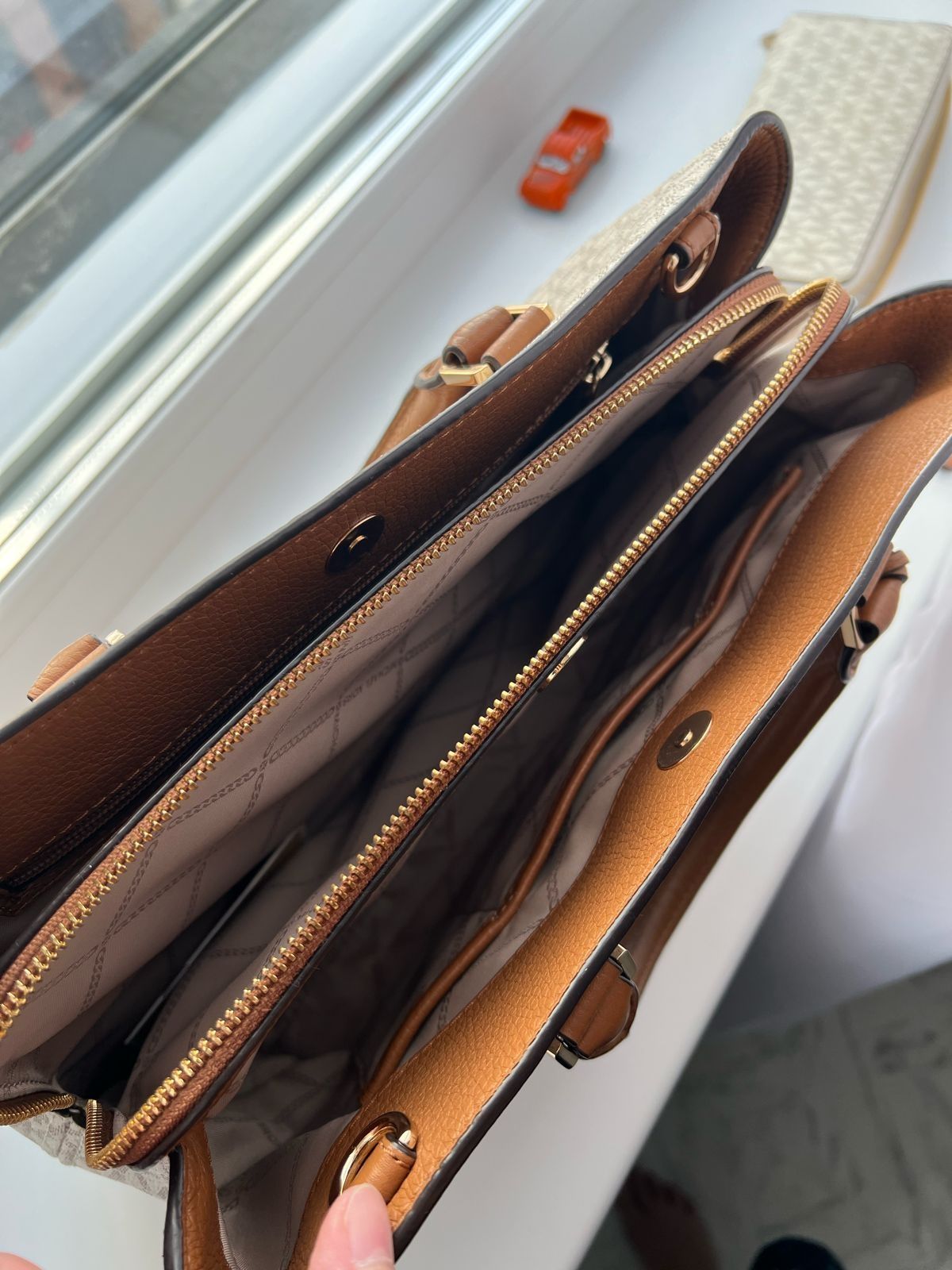Продам сумку и кошелёк Michael KORS