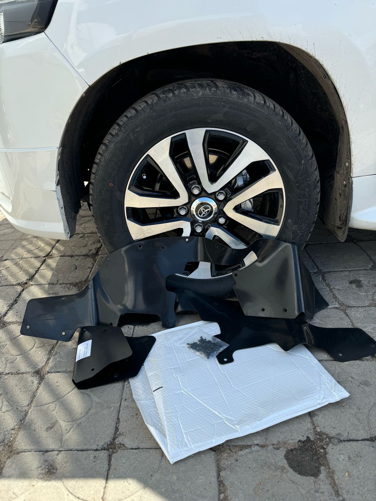 Заглушка фаркопа Toyota land cruiser 200/lx570