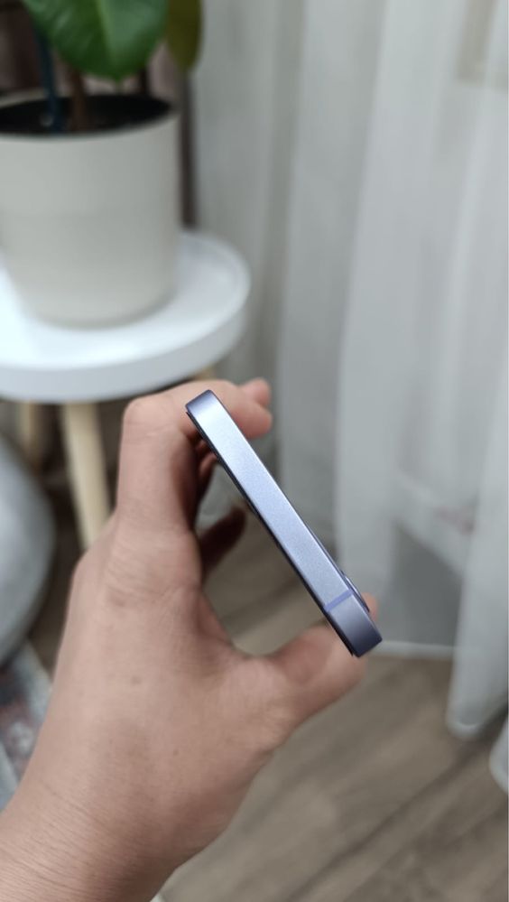 Продам iPhone 12 фиолетовый 128 gb