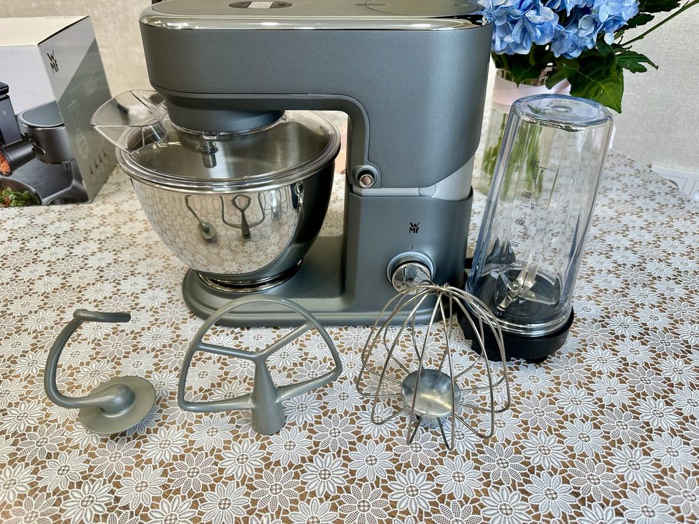 Кухонный комбайн WMF kitchen minis + насадки для измельчения новая