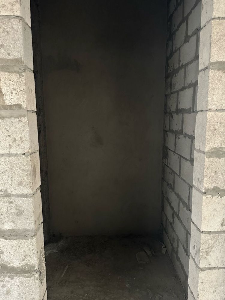 Продам 2 ком кв черновая умный дом срочна