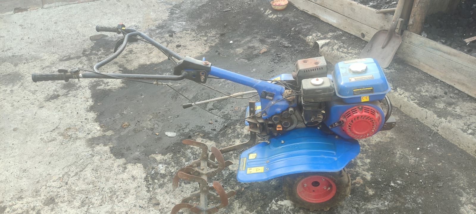Продам культиватор