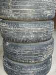Продам шины " Maxxis"