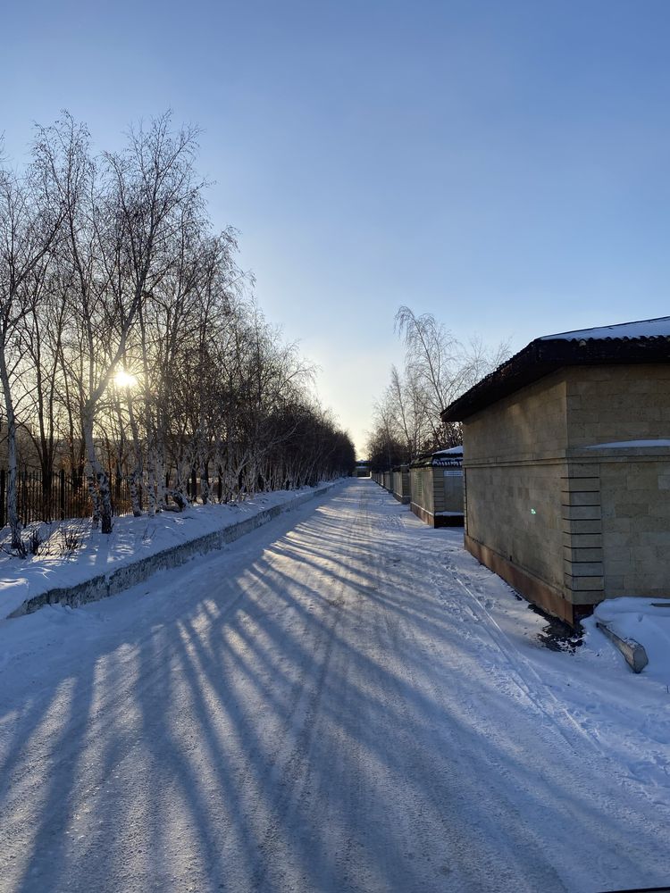 Продам дом не достроеный в шикарном районе.