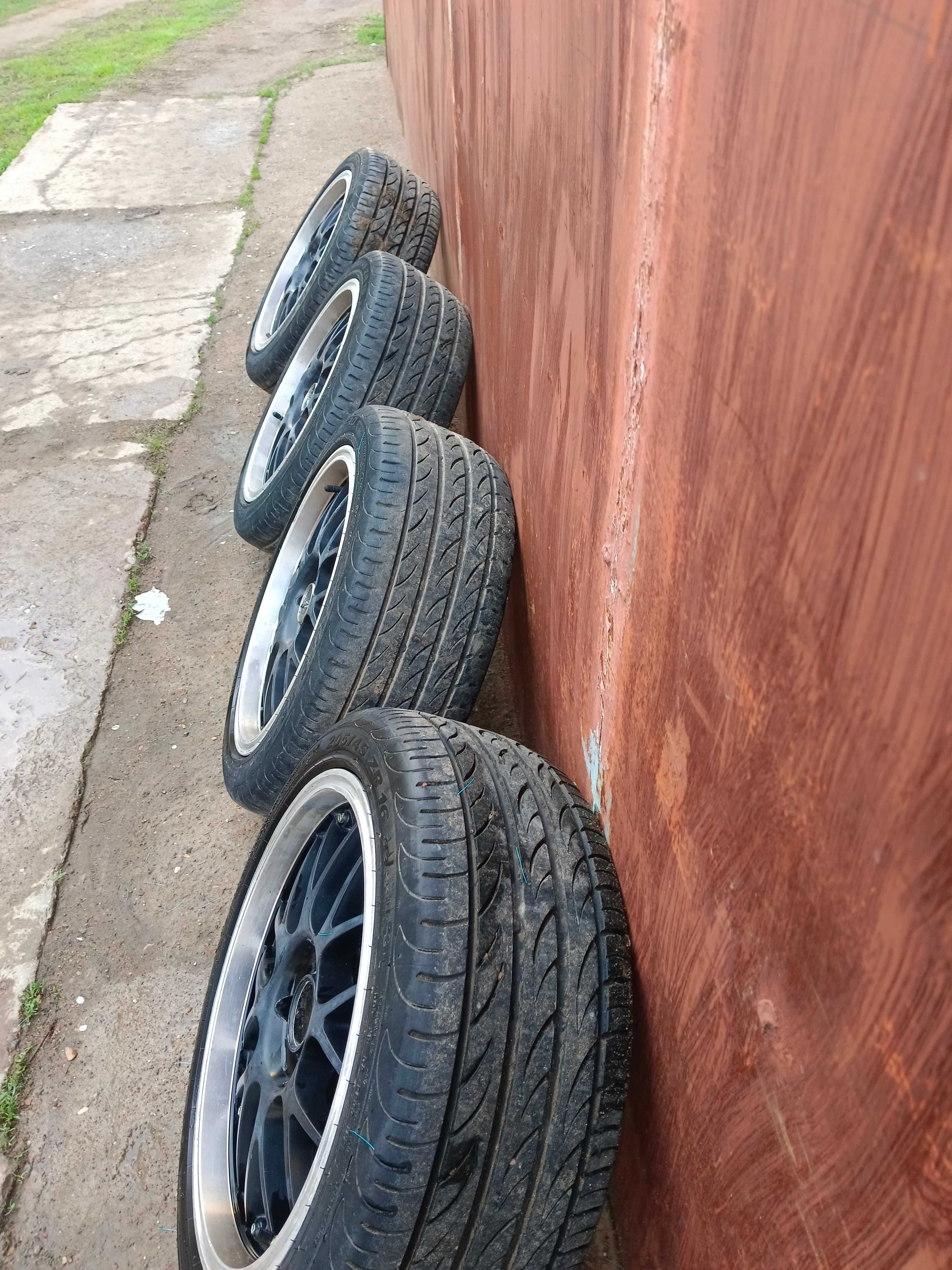 Продам диски с резиной r16