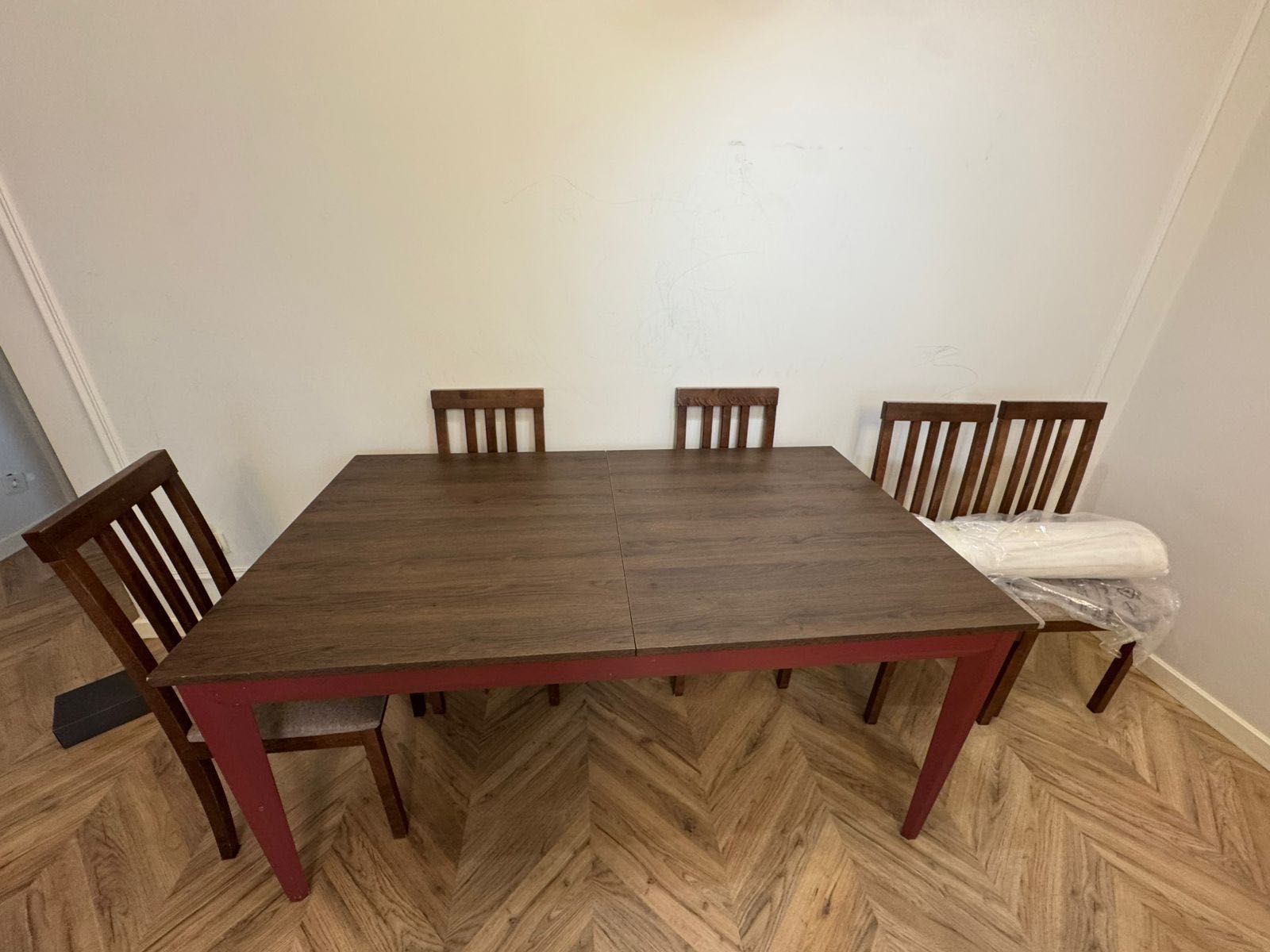 Продам стол в хорошем состоянии