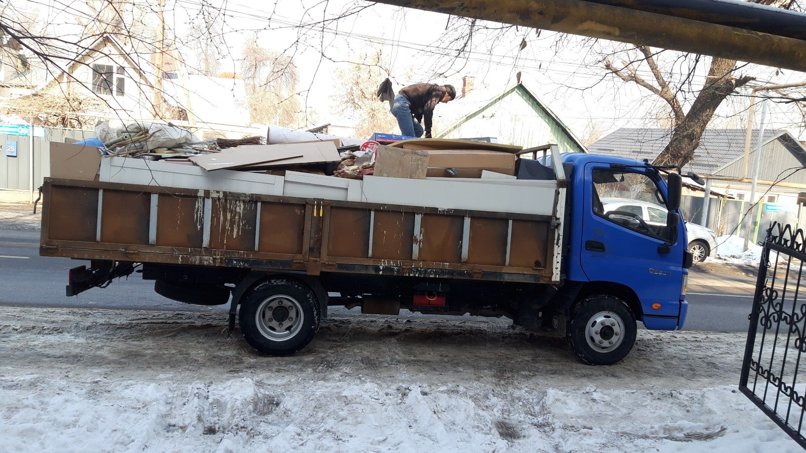Вывоз мусор//уборка//демонтаж//старый мебель