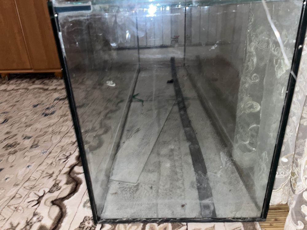 Аквариум продам состаяние хорошее