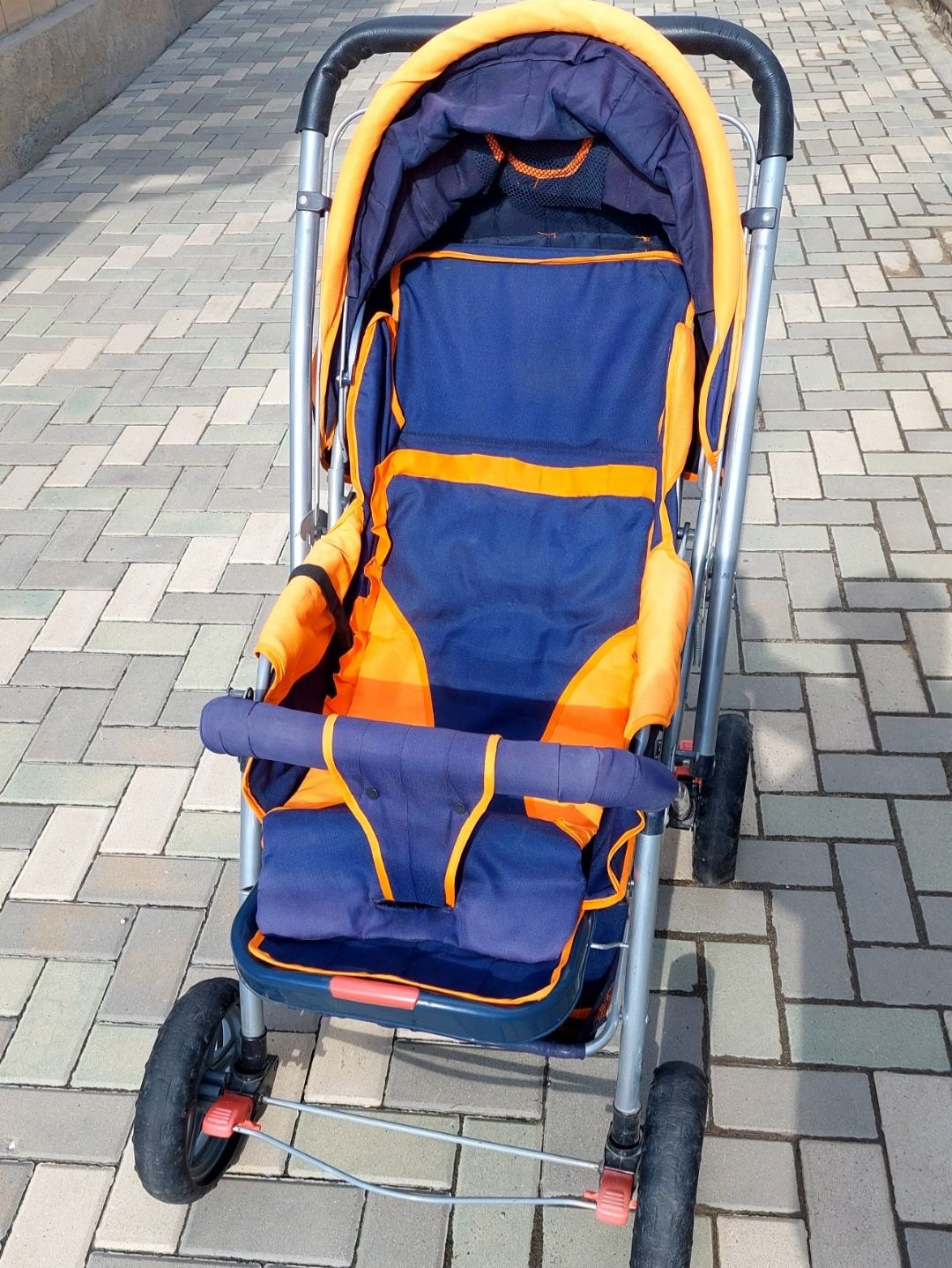 Продам детскую коляску