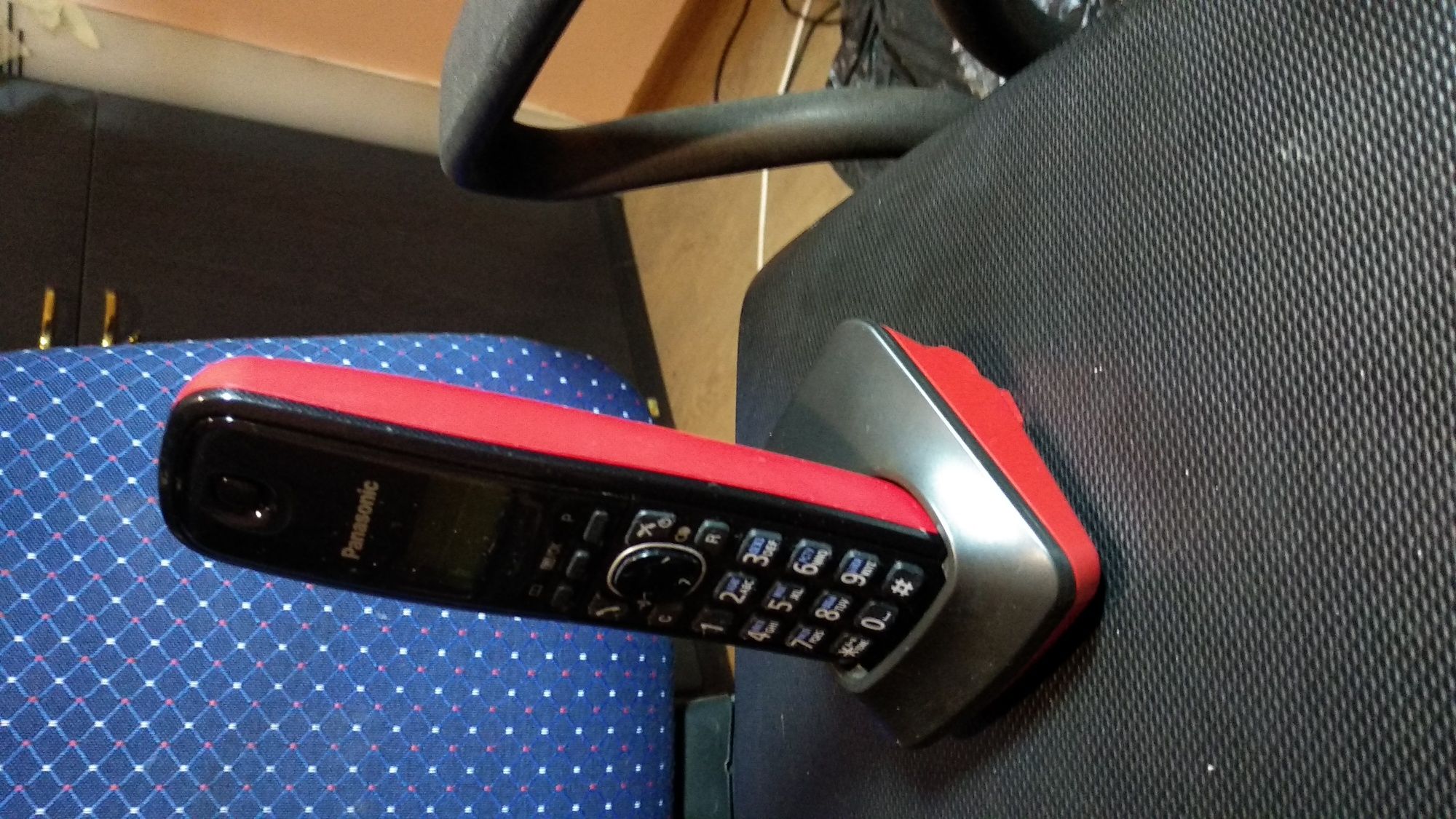 Продам телефон Panasonic.