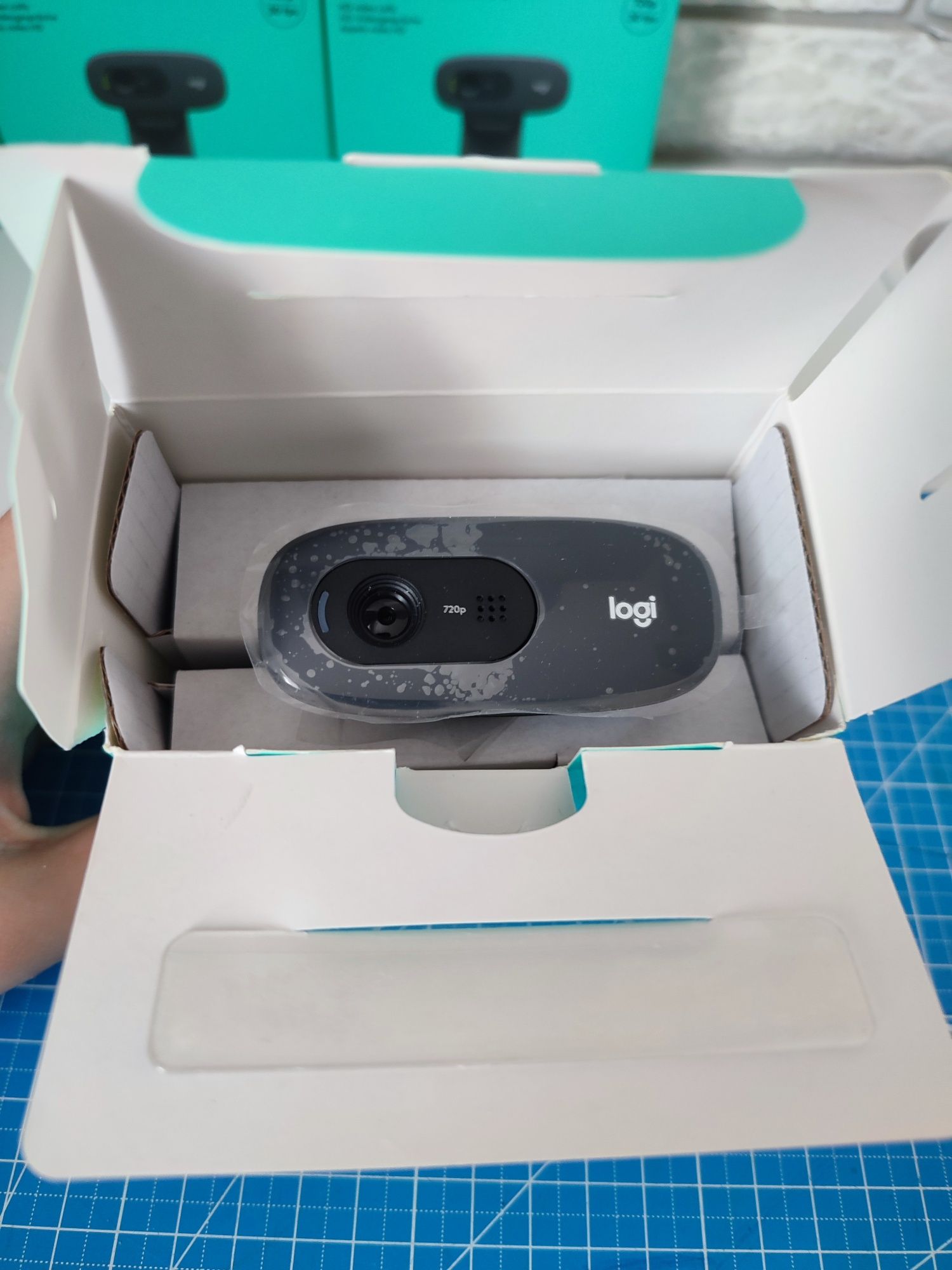 iPhone se и веб-камера Logitech c270
