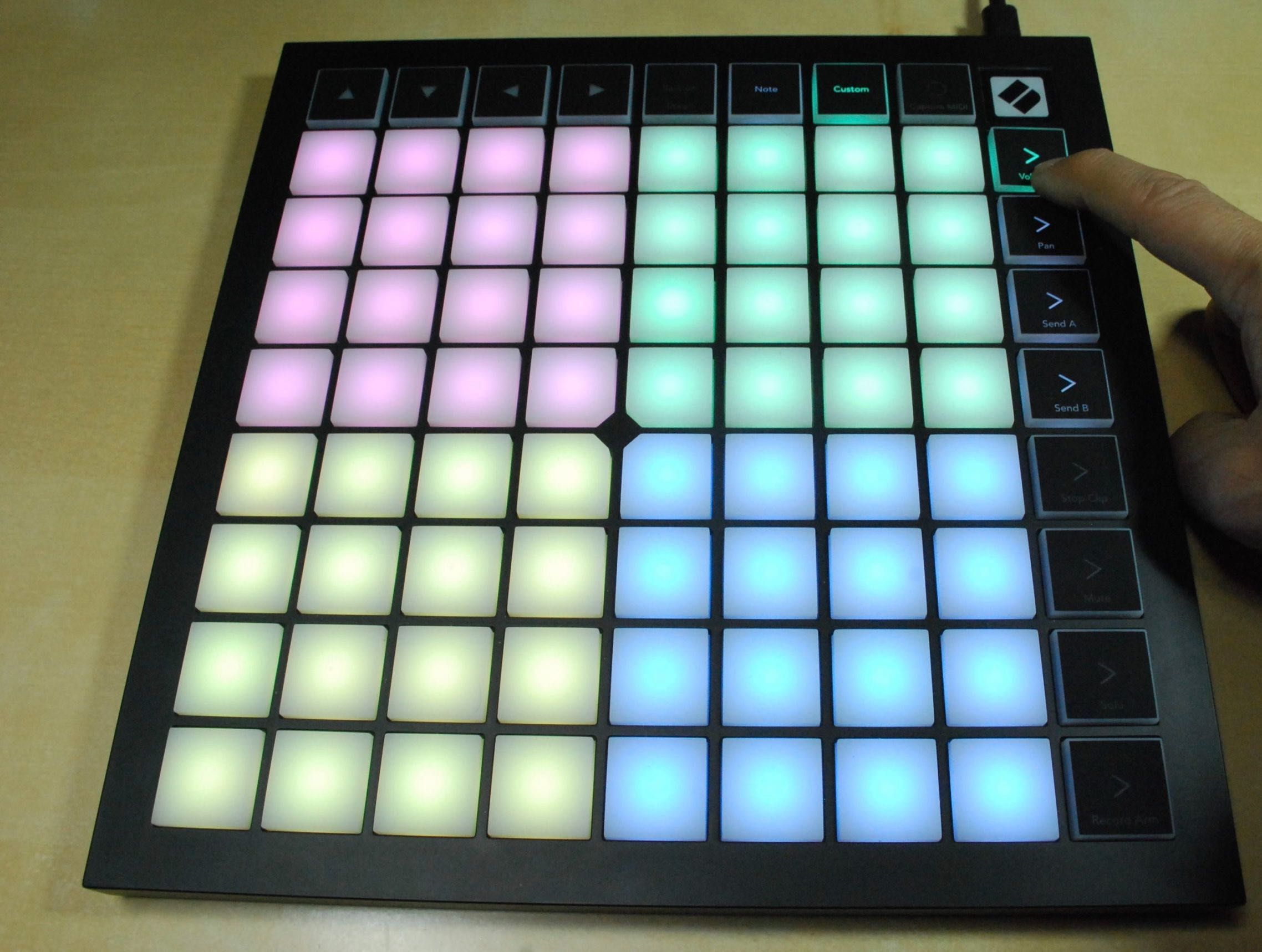 Продам Novation Launchpad X