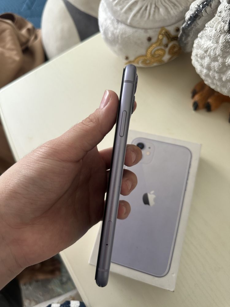 Продам iPhone 11 64 gb