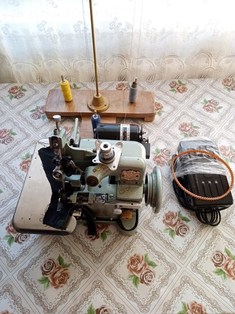 Продам оверлок 51 класса