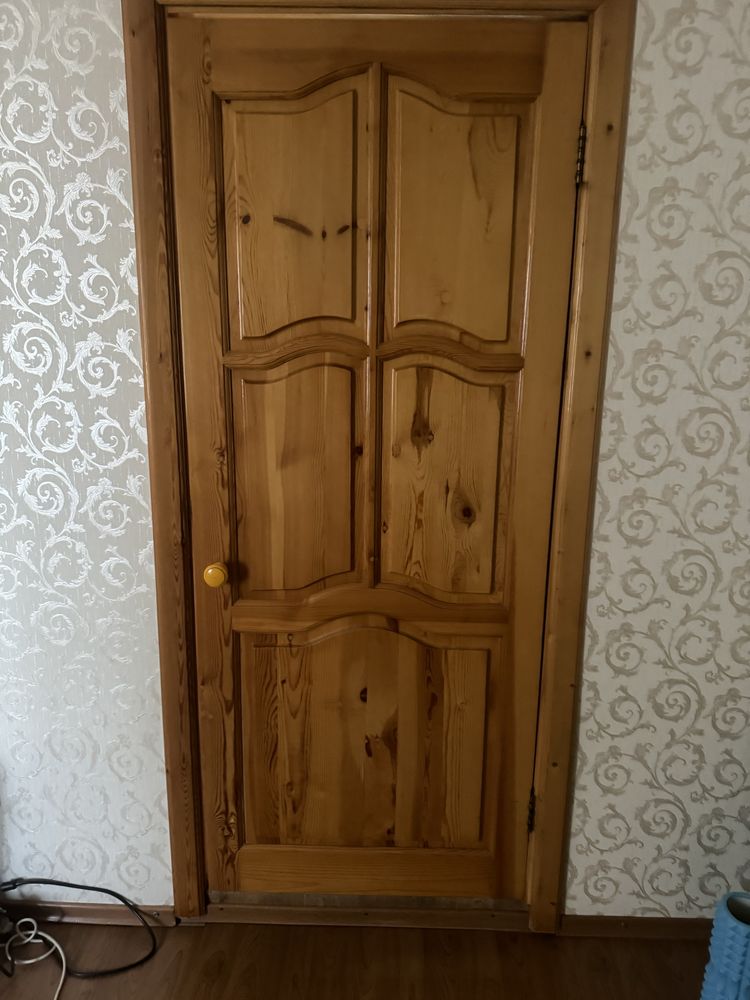 Продам двери в хорошем состояний