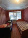 Продам 4х комнатную квартиру в 4 микрорайоне. 10 доме.