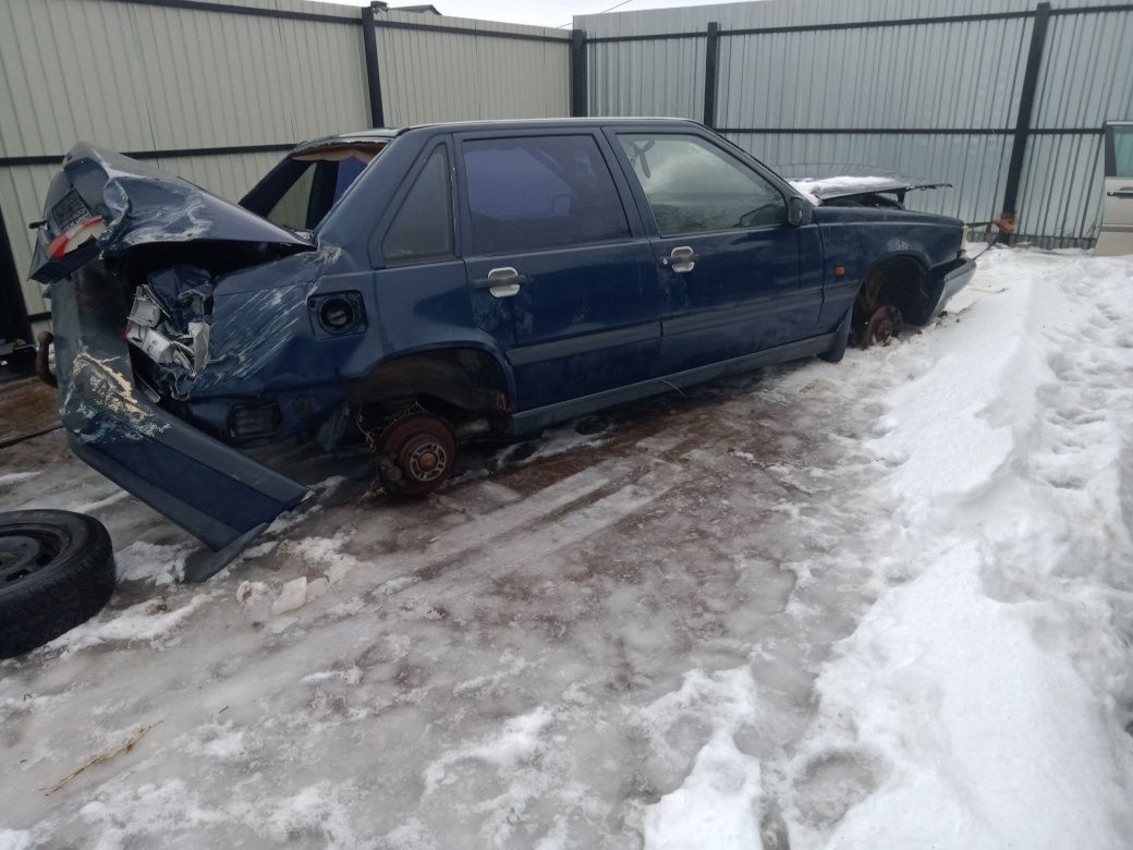 Volvo 850 по запчастям.двигатель 2.л
