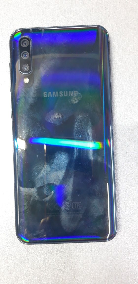 Проодам Samsung A50
