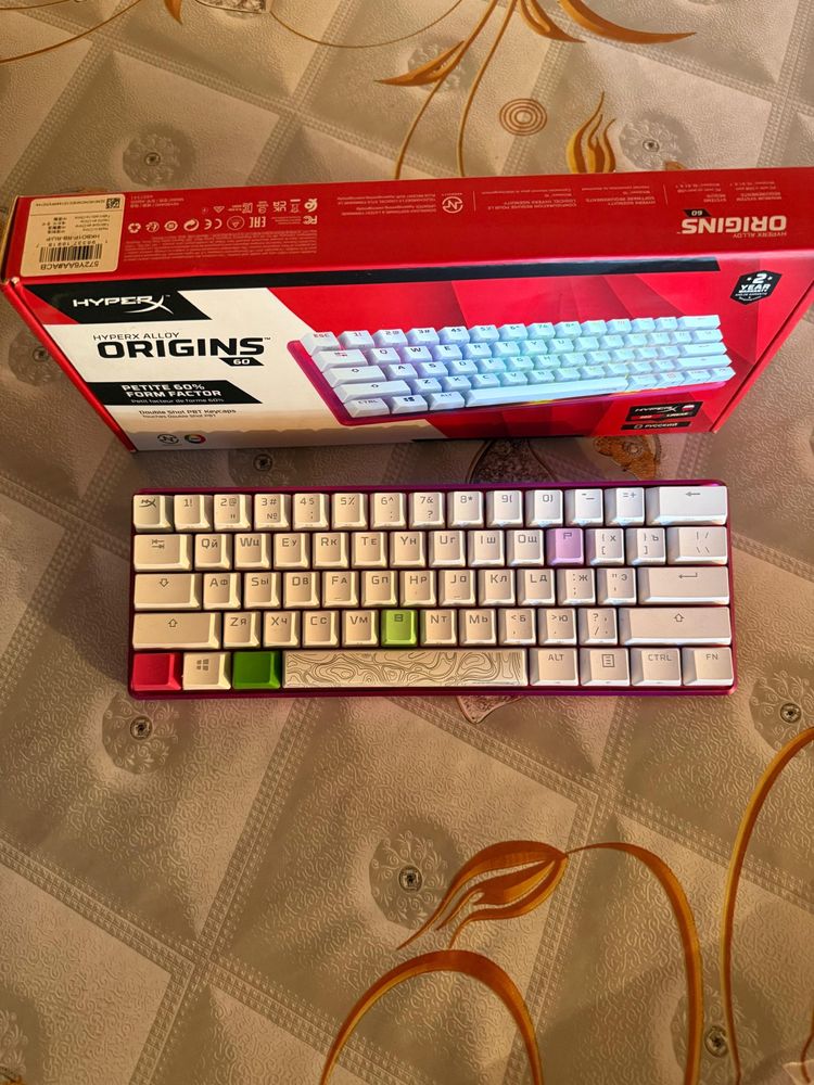 Клавиатура HyperX Alloy Origins 60 572Y6AA розовый