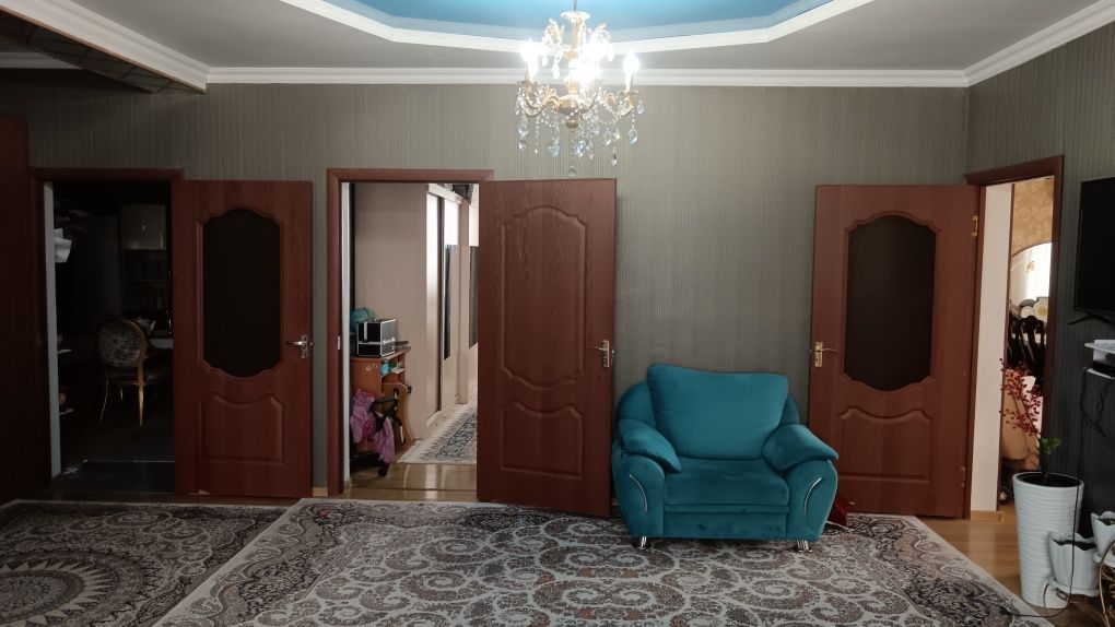 Двери 5 штук 90×2000, 1×1200