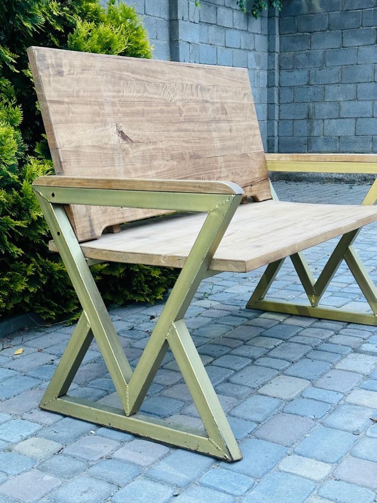Скамейки из дорогого ,дерево