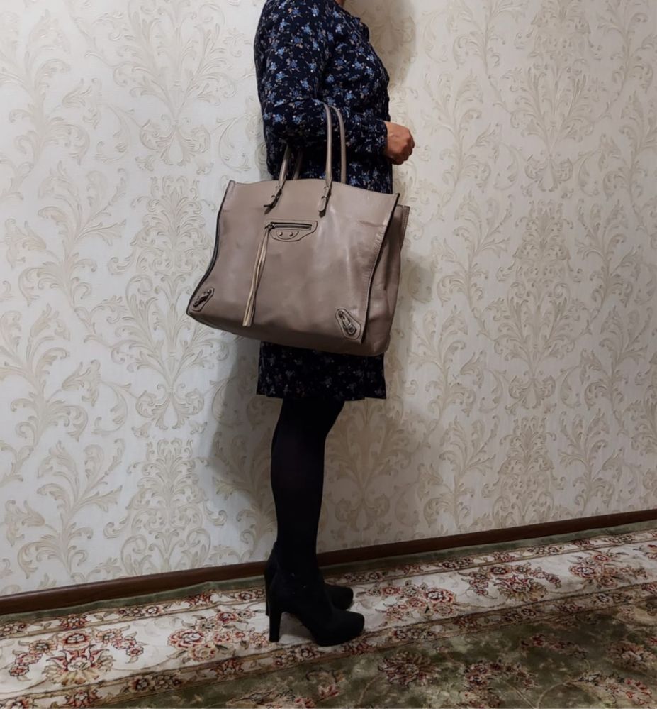 Сумки Balensiaga и Gianni Chiarini