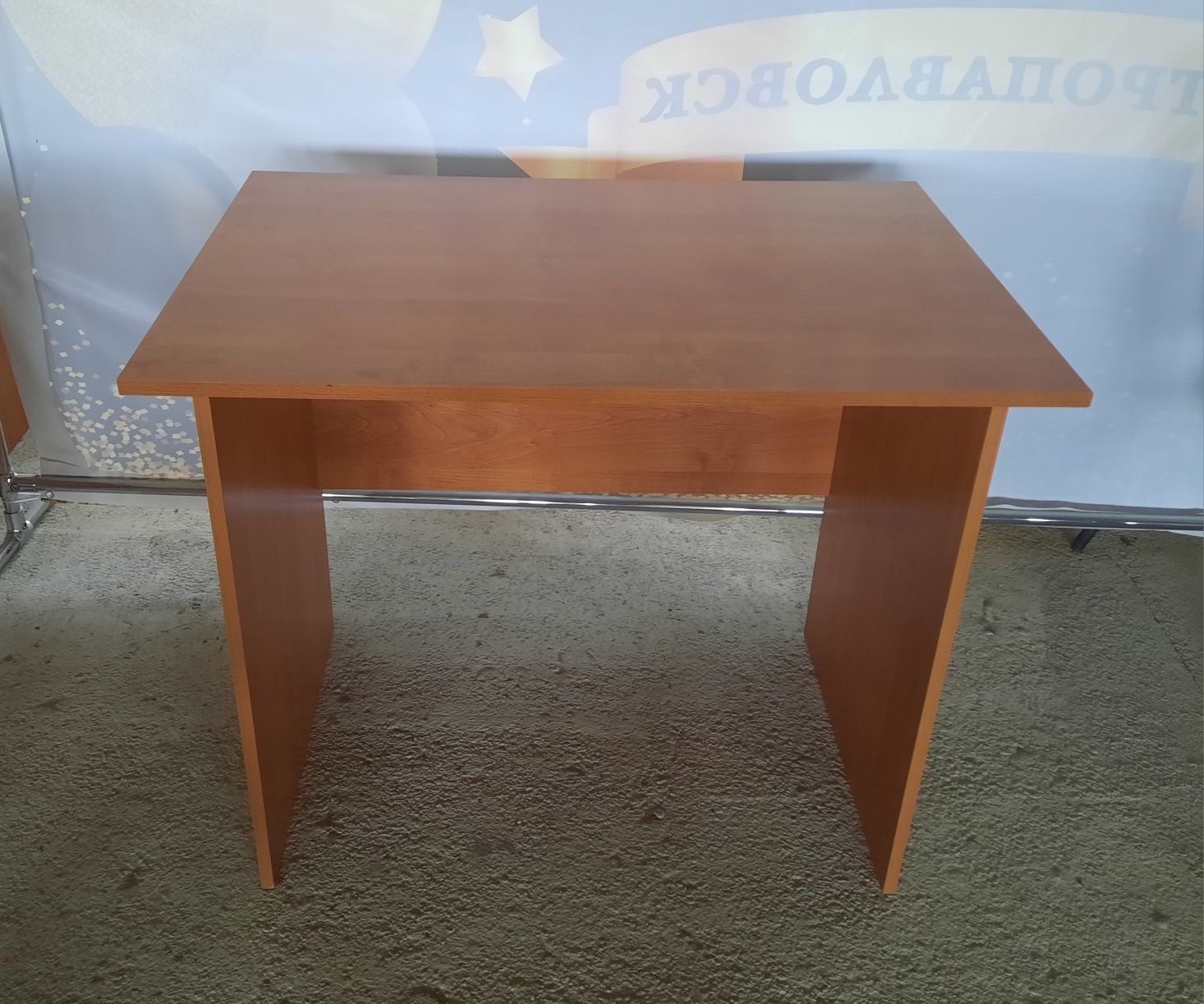 Продам офисные столы