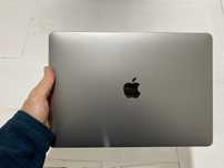 Продам MacBook Pro 2022 года