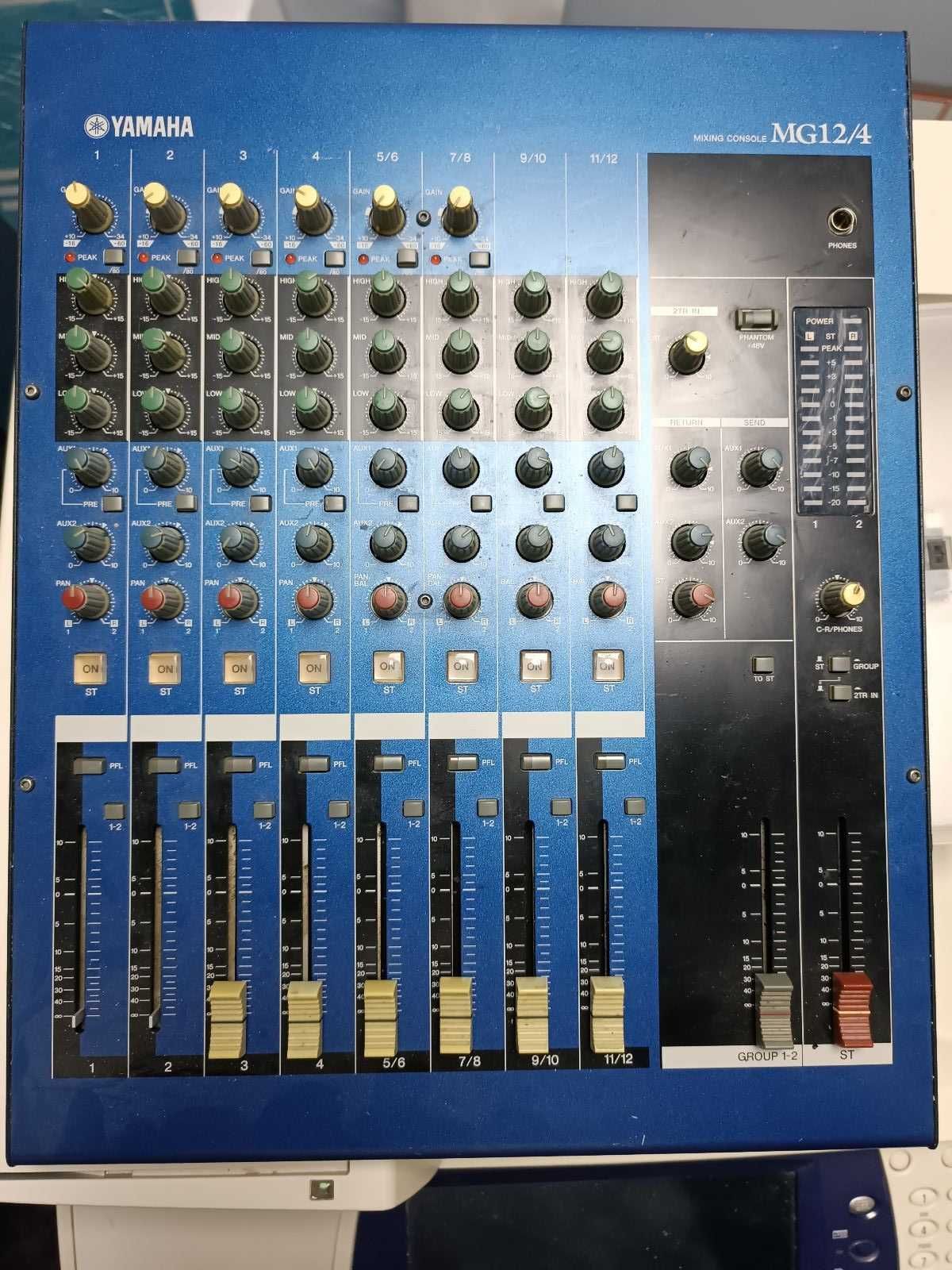 4 Микшерный пульт ( behringer / yamaha )