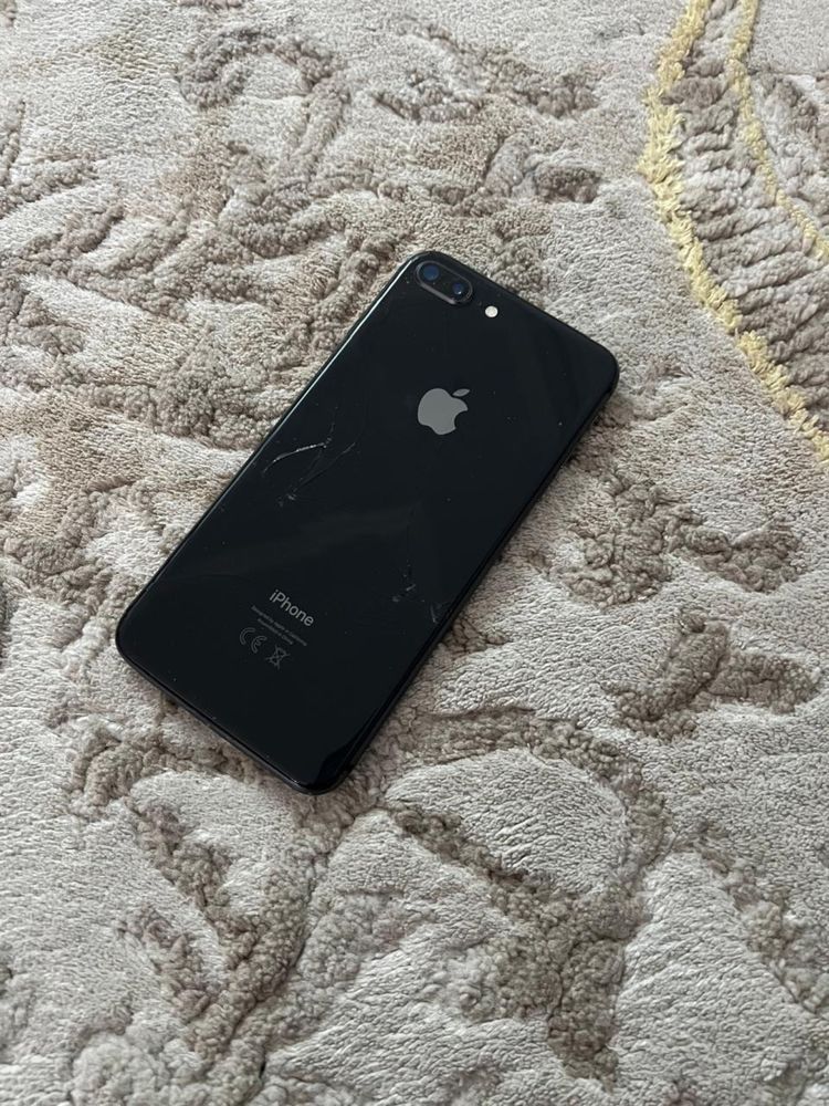 Продаю iphone 8 plus