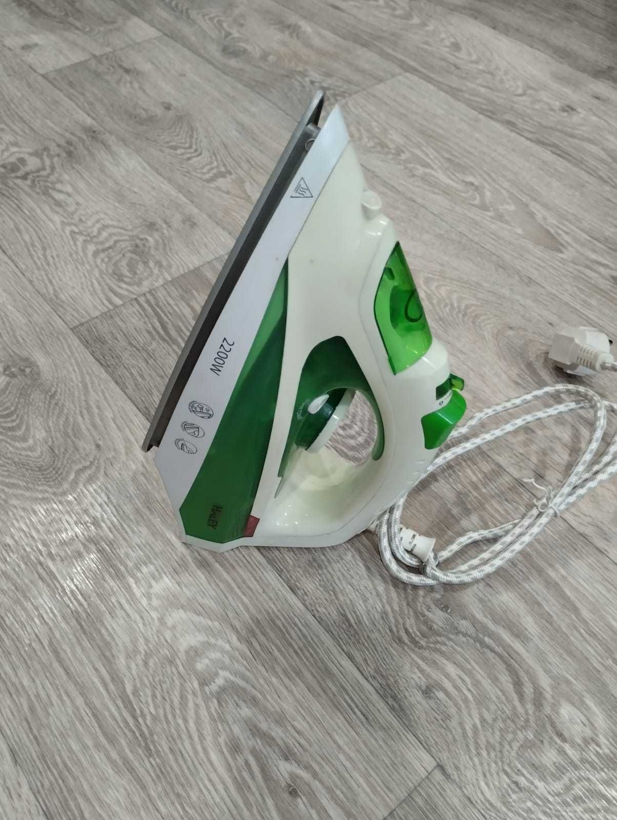 Паровой утюг 2200W + гладильная доска
