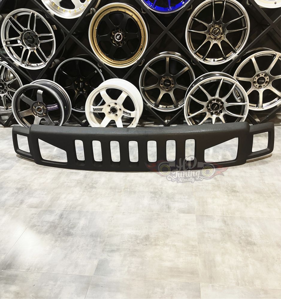 Решетка радиатора Custom Hummer H3