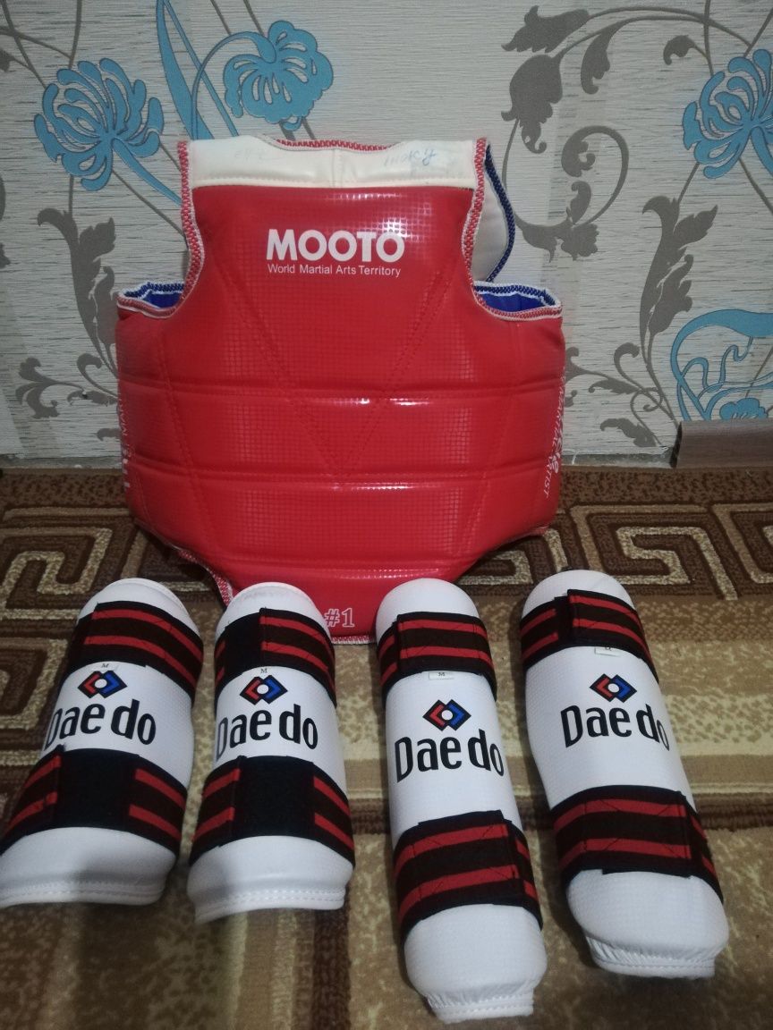 Щитки для Таеквандо