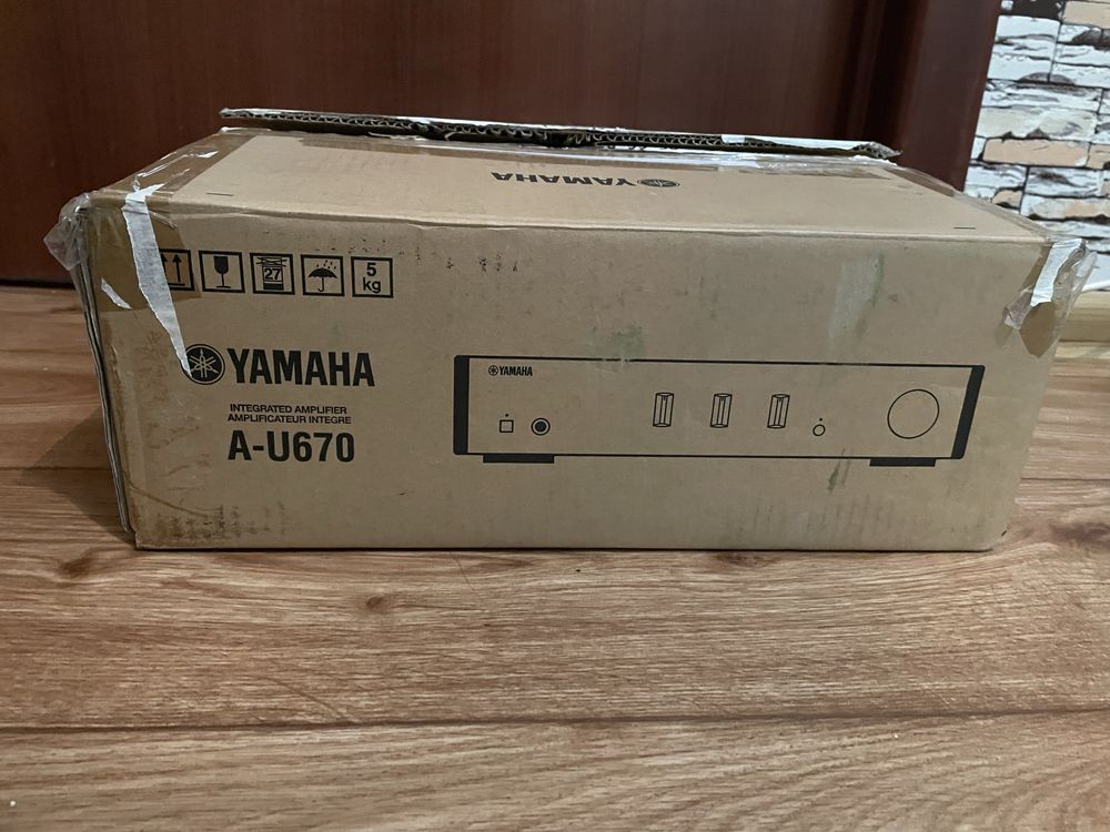 Yamaha A-U670.