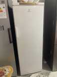 Продам холодильник indesit в хорошем состоянии