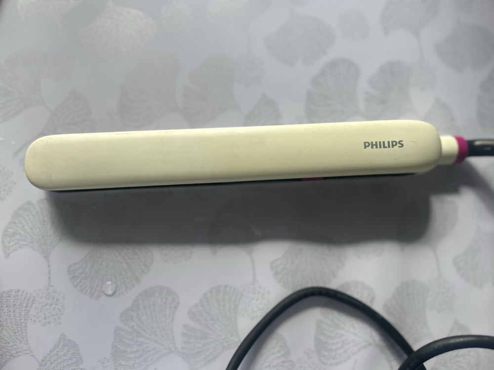 Утюжок для выпримления волос продам фирмы Philips брала в сулпаке