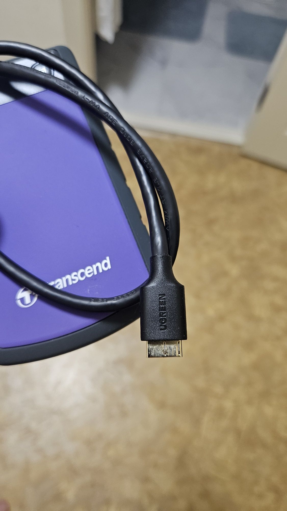 Transcend 1Tb плюс кабель