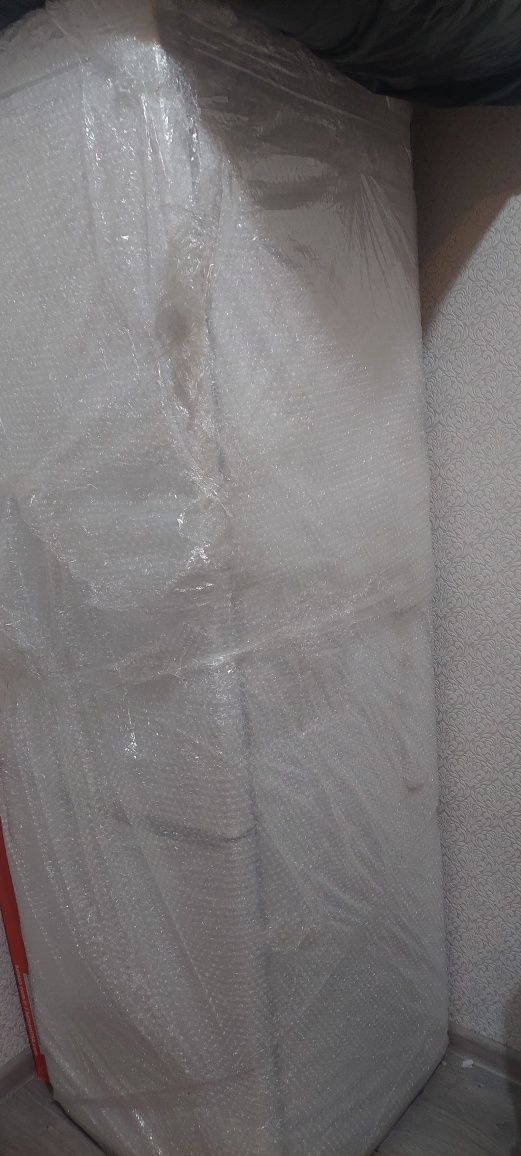 Продам новый холодильник Artel