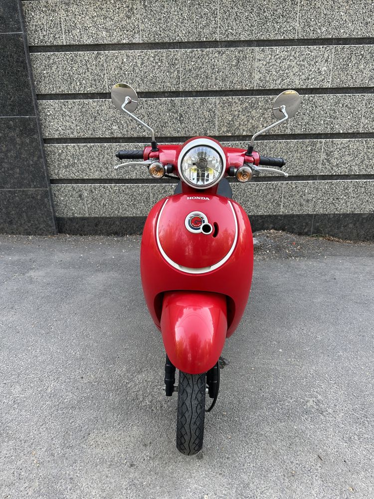 Скутер, мопед, Honda Giorno