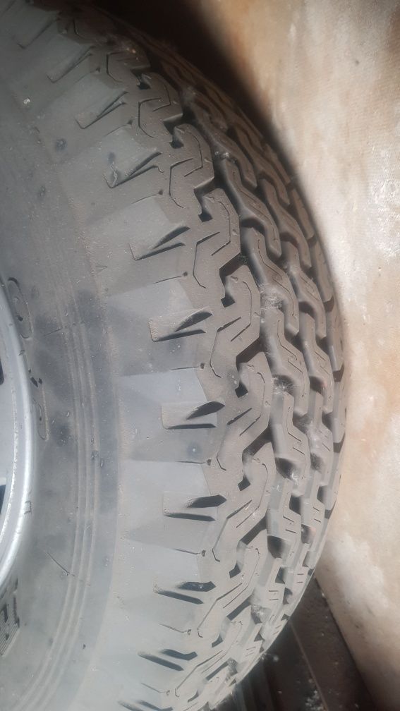 Продам диск с резиной,запасное колесо.