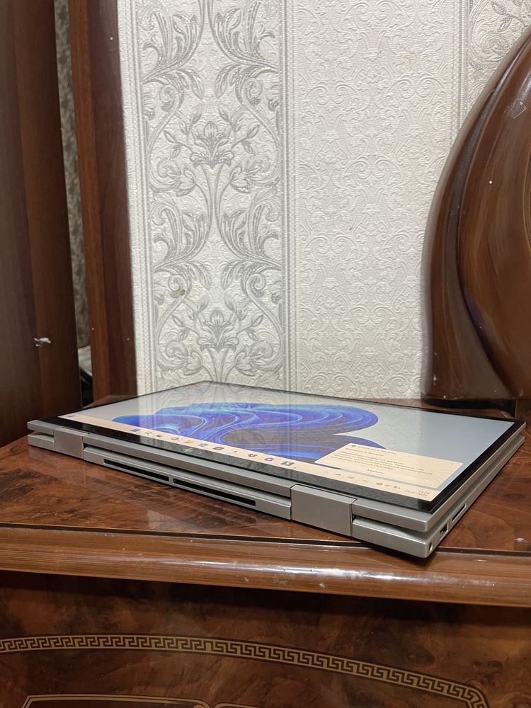 HP ENVY x360 Convertible 15-ed0xxx