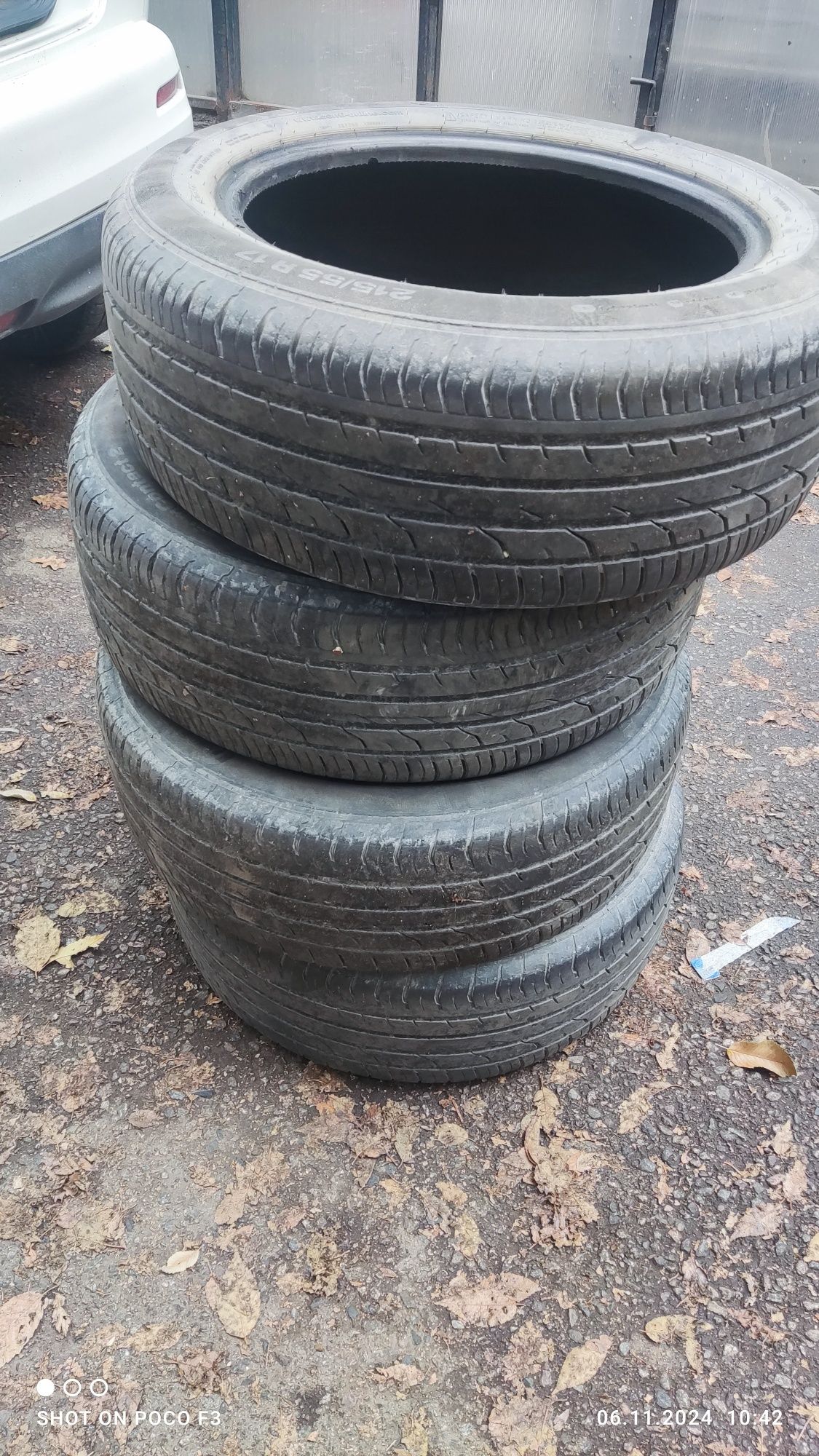 Продам летние шины, резину. 215/ 55R 17