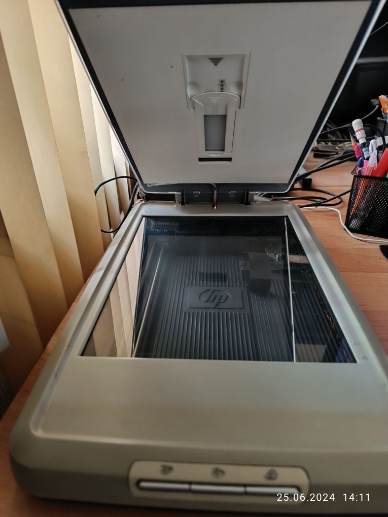 Продам сканер HP+ модуль для слайдов