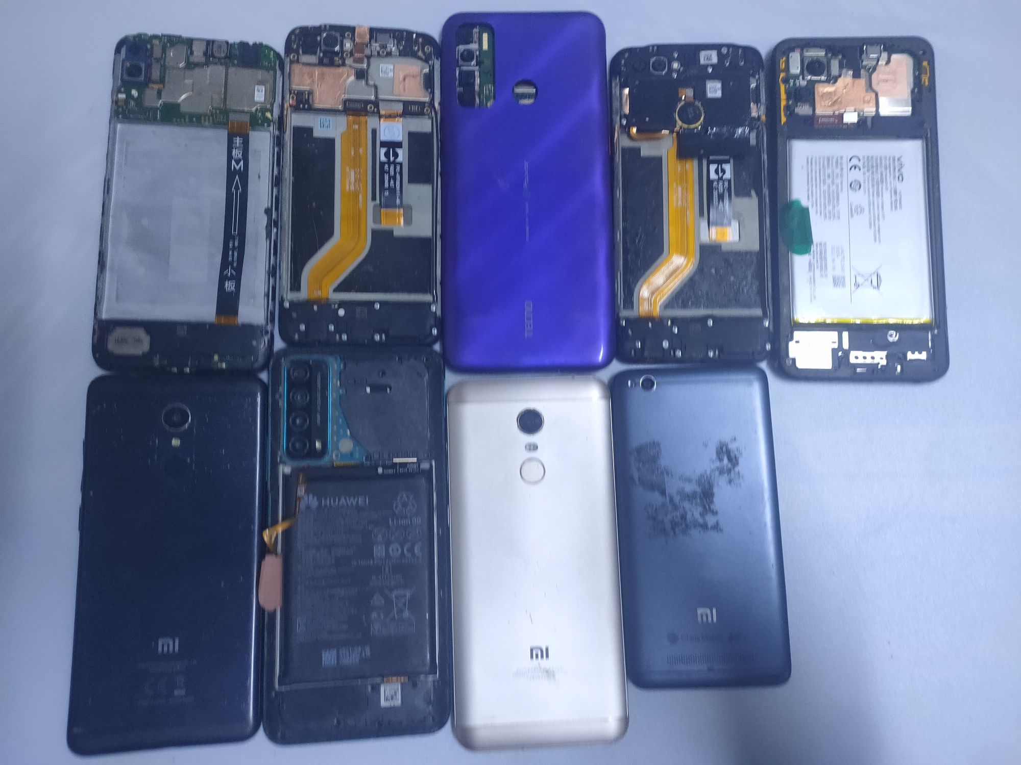 Продам телефон samsung на запчасти