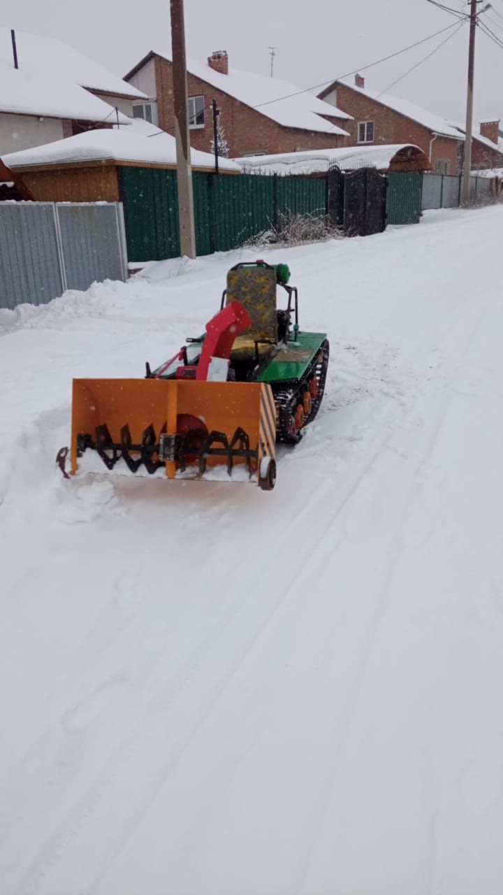 Трактор снегоуборщик ТГ-7