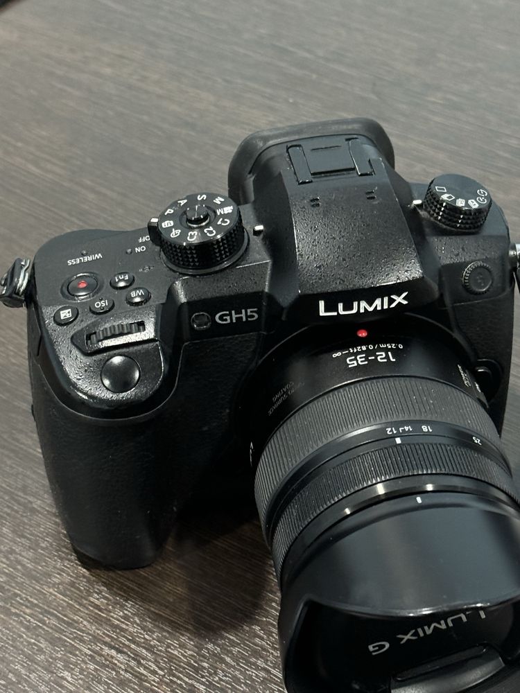 Фотоаппарат Камера Panasonic Lumix GH5