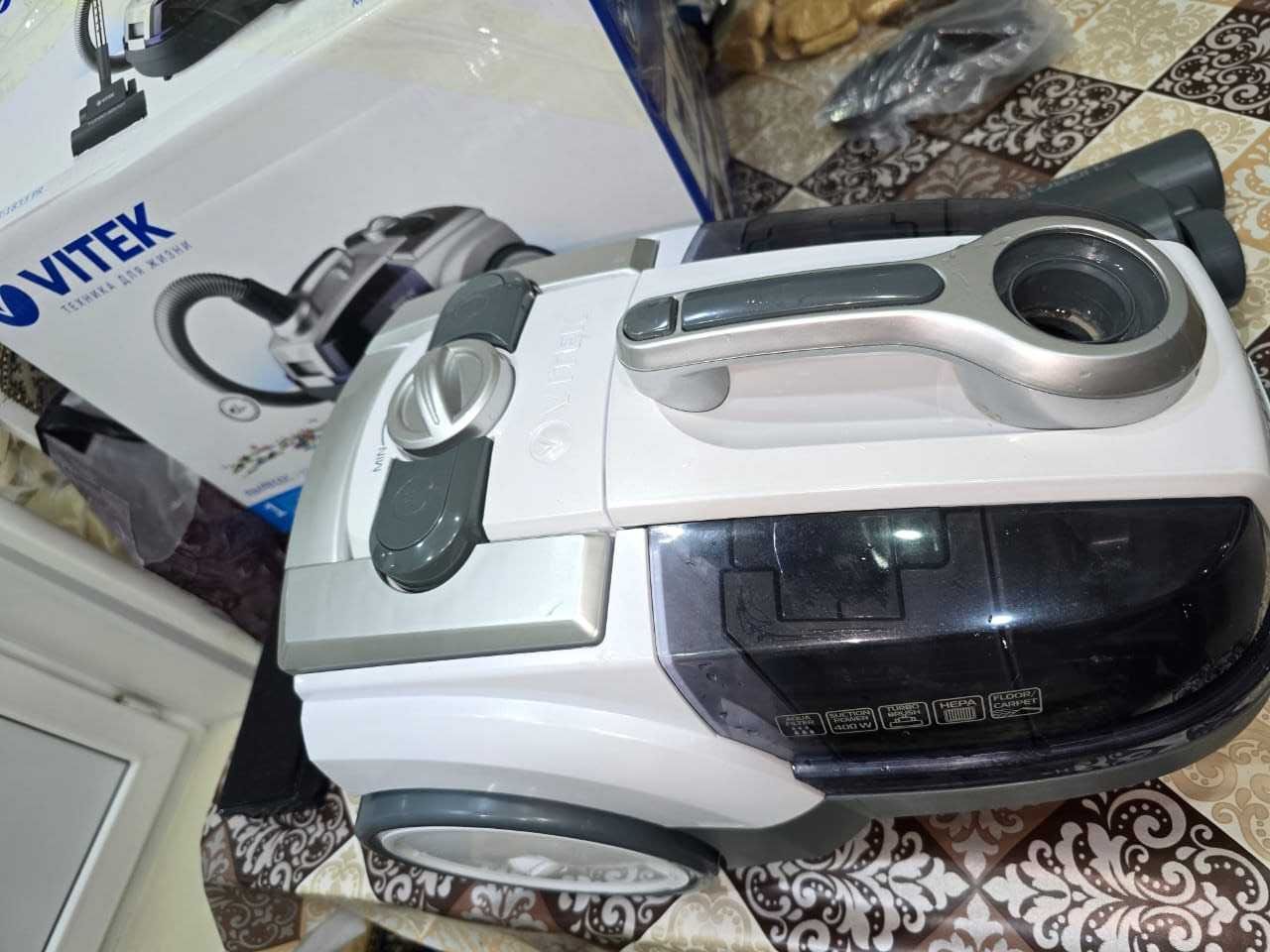 Пылесос Vitek VT-1833